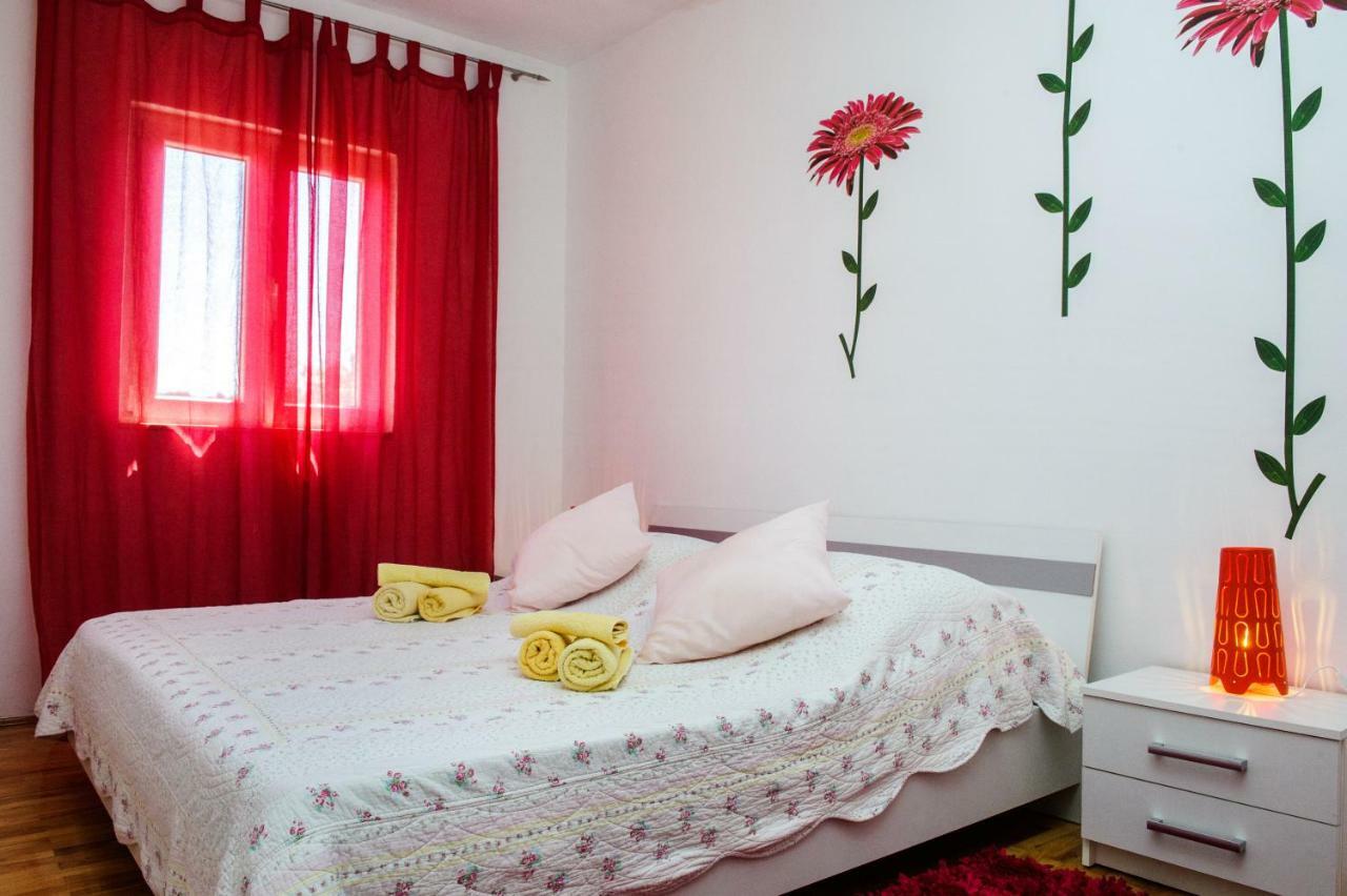 Great View Apartment Sutivan Luaran gambar